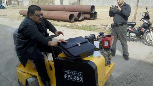 �ͻ�˹̹�͑��L�������