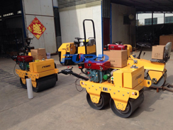 福瑞得壓路機(jī)座駕壓路機(jī)、手扶壓路機(jī)準(zhǔn)備發(fā)貨