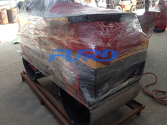 福瑞得機(jī)械1噸座駕壓路機(jī)，小型單鋼輪壓路機(jī)包裝完畢及時發(fā)貨