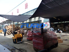 福瑞得機(jī)械微動(dòng)態(tài)--座駕壓路機(jī)、手扶壓路機(jī)、灌縫機(jī)包裝發(fā)貨