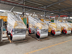 外貿(mào)出口澳大利亞的壓路機(jī)、工程照明車包裝發(fā)貨